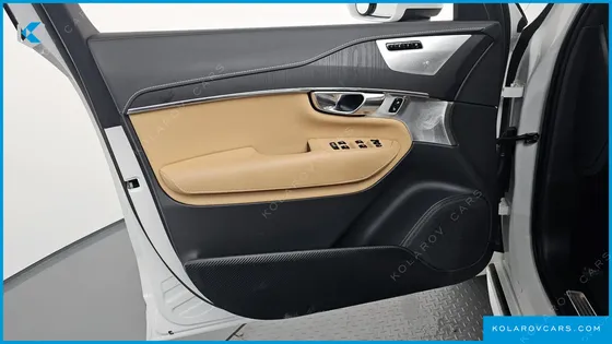 VOLVO XC90 B6 INSCRIPTION