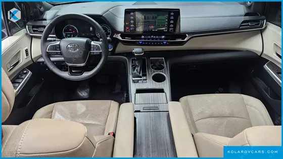 TOYOTA SIENNA 2.5 HYBRID AWD