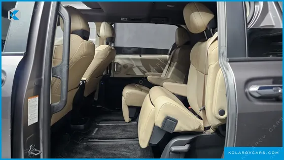 TOYOTA SIENNA 2.5 HYBRID AWD