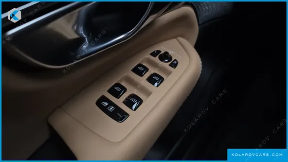 VOLVO XC90 B6 ULTRA BRIGHT