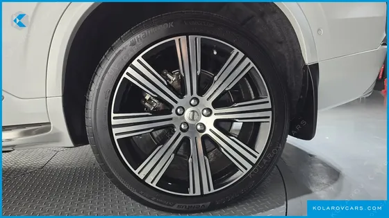 VOLVO XC90 B6 INSCRIPTION
