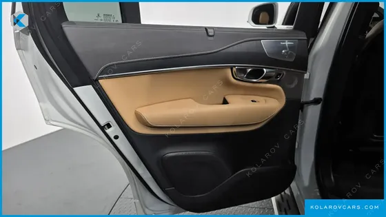 VOLVO XC90 B6 INSCRIPTION