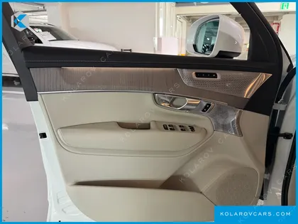 VOLVO XC90 B6 ULTRA BRIGHT