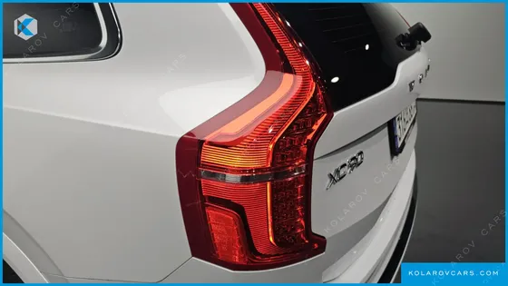 VOLVO XC90 T8 ULTIMATE BRIGHT HYBRID