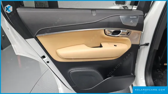 VOLVO XC90 T8 ULTIMATE BRIGHT HYBRID