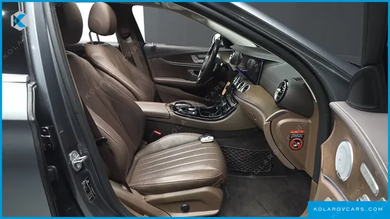 MERCEDES E-CLASS E300 EXCLUSIVE