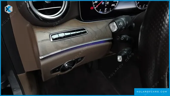 MERCEDES E-CLASS E300 EXCLUSIVE