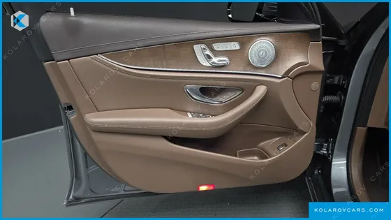 MERCEDES E-CLASS E300 EXCLUSIVE