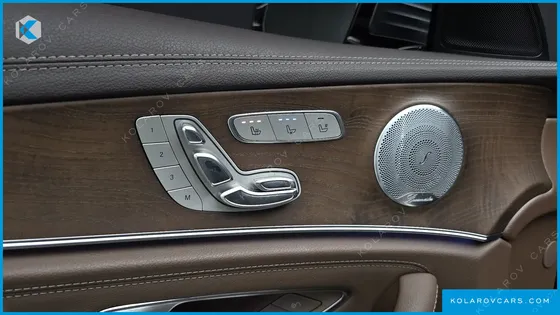 MERCEDES E-CLASS E300 EXCLUSIVE