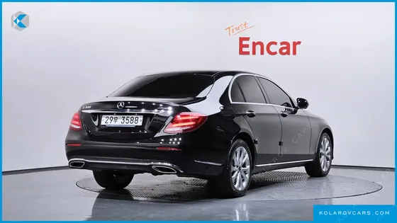 MERCEDES E-CLASS E300 4MATIC EXCLUSIVE