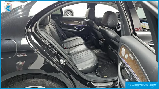MERCEDES E-CLASS E300 4MATIC EXCLUSIVE