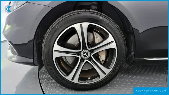 MERCEDES E-CLASS E300 4MATIC EXCLUSIVE