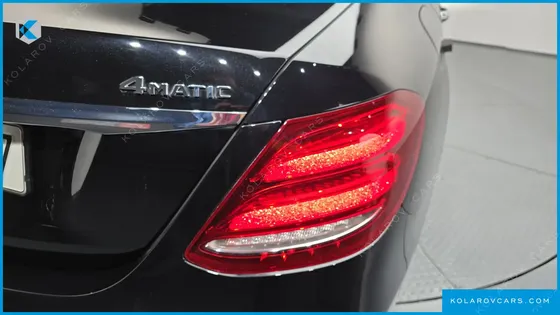MERCEDES E-CLASS E300 4MATIC EXCLUSIVE