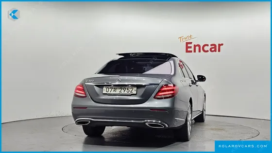 MERCEDES E-CLASS E300 EXCLUSIVE