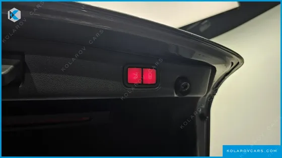 MERCEDES E-CLASS E300 EXCLUSIVE