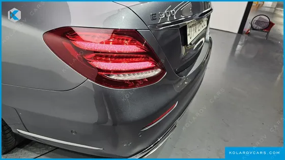 MERCEDES E-CLASS E300 EXCLUSIVE