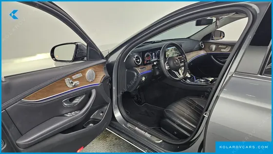 MERCEDES E-CLASS E300 EXCLUSIVE