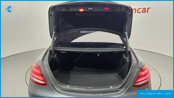 MERCEDES E-CLASS E300 EXCLUSIVE