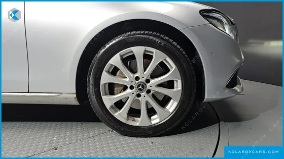 MERCEDES E-CLASS E300 4MATIC EXCLUSIVE