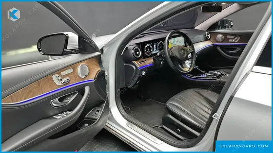 MERCEDES E-CLASS E300 4MATIC EXCLUSIVE