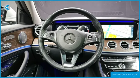 MERCEDES E-CLASS E300 4MATIC EXCLUSIVE