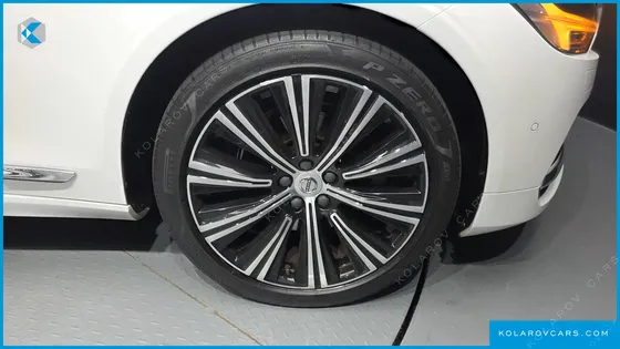 VOLVO S90 B5 INSCRIPTION