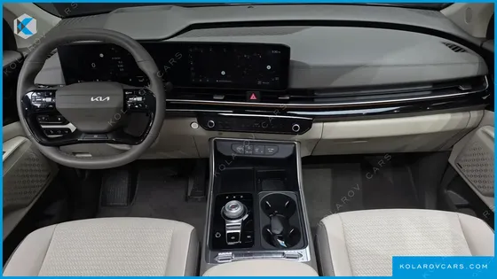 KIA CARNIVAL GASOLINE 9 SEATER X LINE