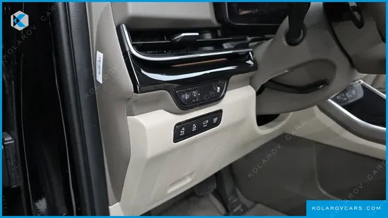KIA CARNIVAL GASOLINE 9 SEATER X LINE