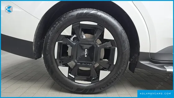 KIA CARNIVAL HEV 4-SEATER HI LIMOUSINE