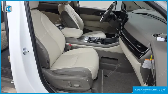 KIA CARNIVAL HEV 4-SEATER HI LIMOUSINE