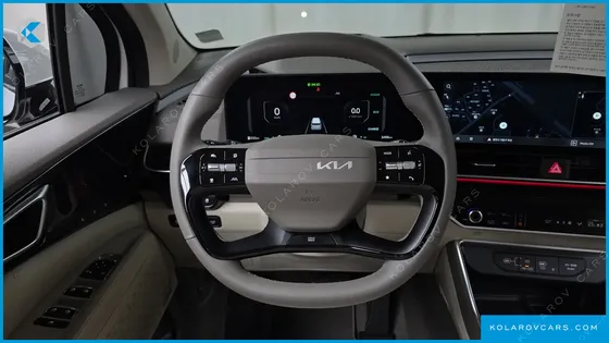 KIA CARNIVAL HEV 4-SEATER HI LIMOUSINE
