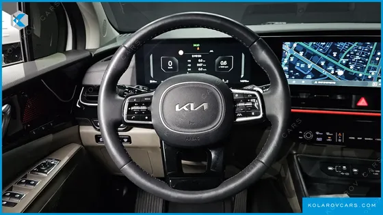 KIA CARNIVAL GASOLINE 9-SEATER SIGNATURE