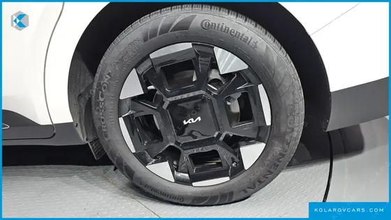 KIA CARNIVAL GASOLINE 9-SEATER SIGNATURE