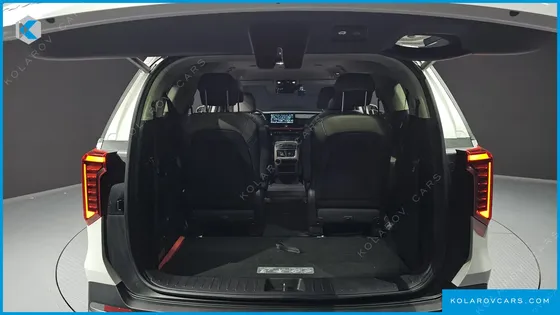 KIA CARNIVAL GASOLINE 9-SEATER SIGNATURE
