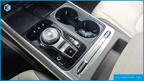 KIA CARNIVAL GASOLINE 9-SEATER SIGNATURE