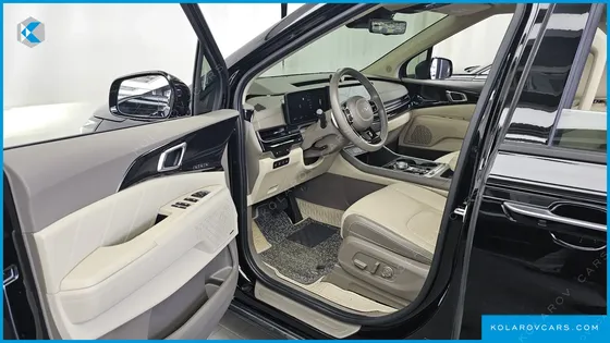 KIA CARNIVAL GASOLINE 9-SEATER SIGNATURE