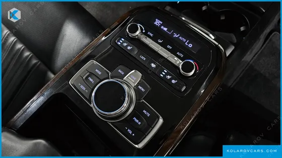 GENESIS EQ900 5.0 GDI AWD