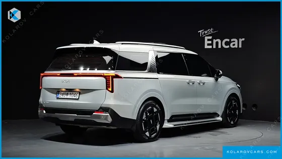 KIA CARNIVAL GASOLINE 9-SEATER SIGNATURE