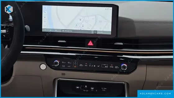 KIA CARNIVAL GASOLINE 9-SEATER SIGNATURE