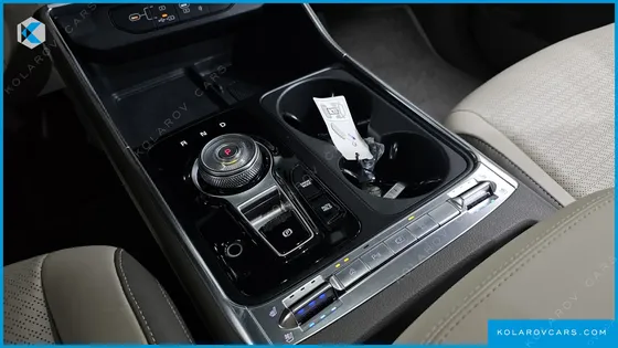 KIA CARNIVAL 7-SEATER SIGNATURE