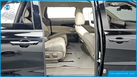 KIA CARNIVAL 7-SEATER SIGNATURE