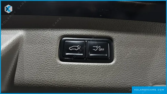 KIA CARNIVAL 7-SEATER SIGNATURE