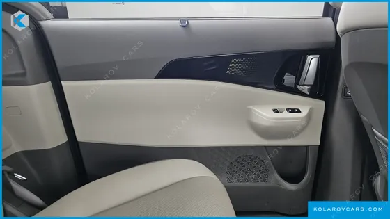 KIA CARNIVAL 7-SEATER SIGNATURE