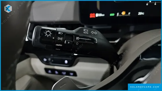 KIA CARNIVAL 7-SEATER SIGNATURE