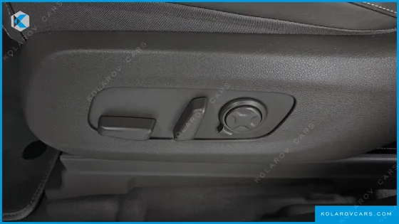 KIA CARNIVAL 7-SEATER SIGNATURE
