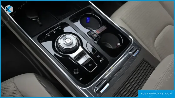 KIA CARNIVAL HEV 7-SEATER HI LIMOUSINE