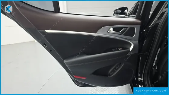 GENESIS G70 2.0T AWD