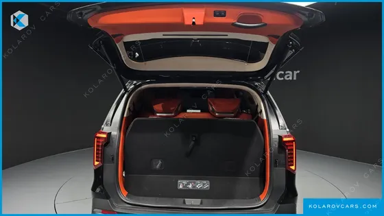 KIA CARNIVAL HEV 9-SEATER HI-LIMOUSINE (SPECIAL VEHICLE)