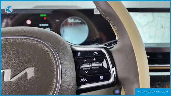 KIA CARNIVAL 7-SEATER SIGNATURE