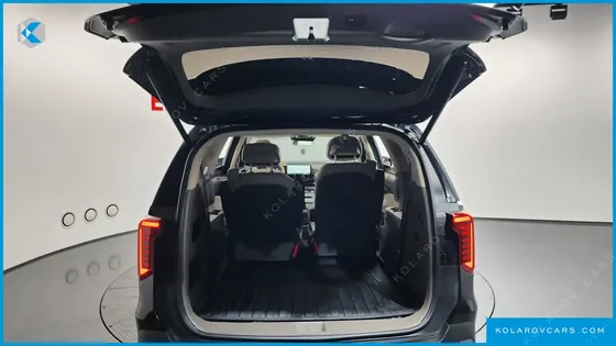 KIA CARNIVAL 7-SEATER SIGNATURE